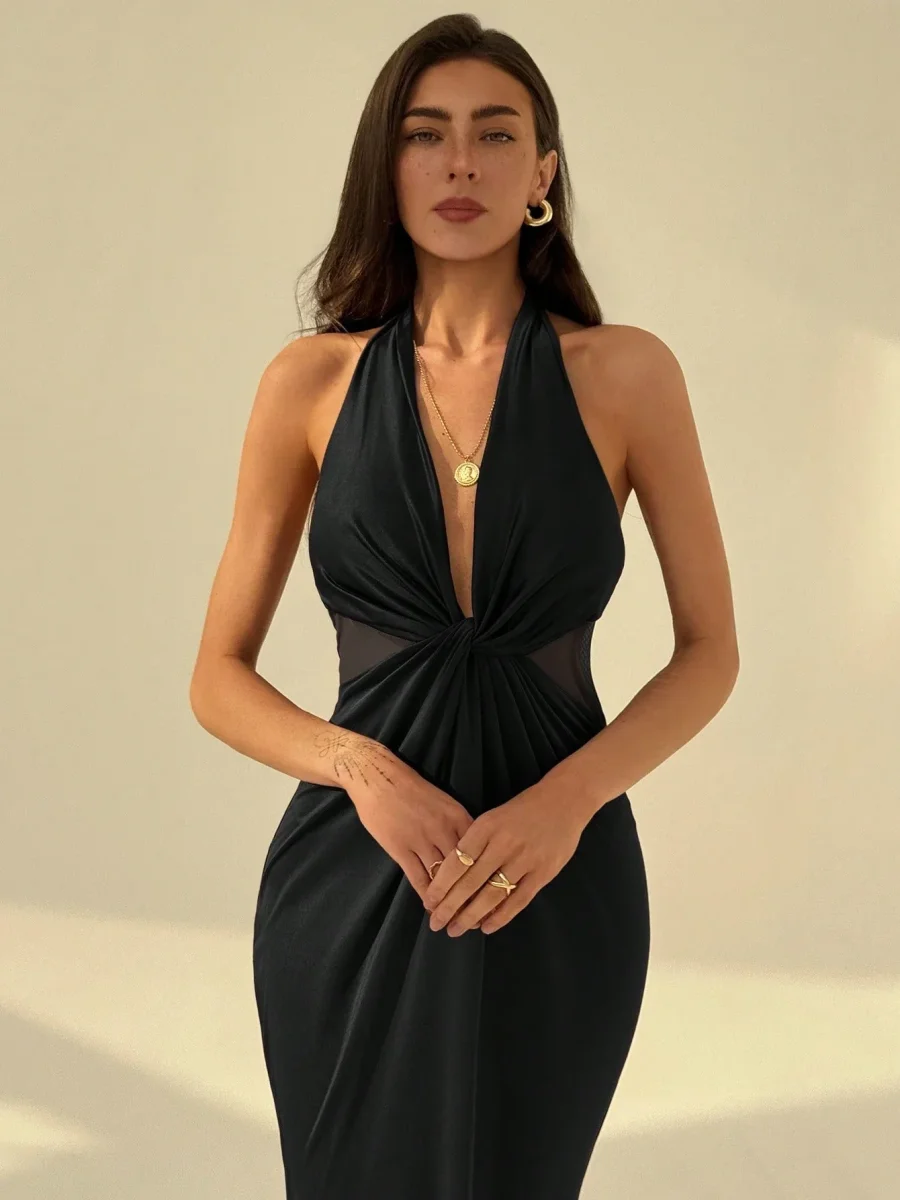 Vestido Esculpido e Elegância Absoluta | La Parisienne
